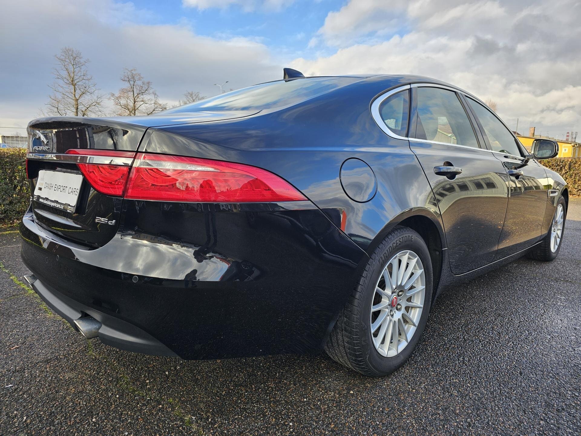 Jaguar XF Sedan 2,0 l 177 kw