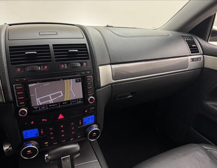 Volkswagen Touareg 14