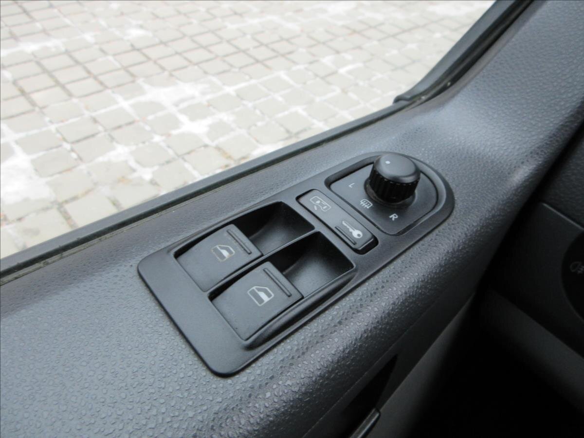 Volkswagen Transporter Ostatní 2,5 l 96 kw