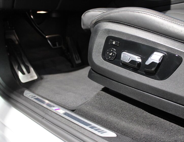 BMW X5 SUV 3,0 l 290 kw