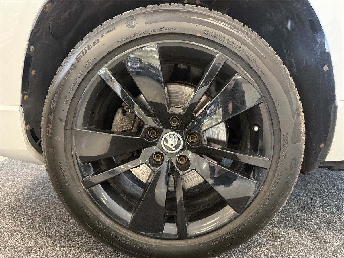 Škoda Karoq SUV / Terénní 2,0 l 140 kw