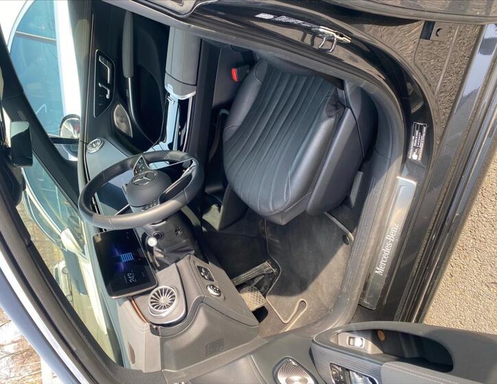 Mercedes-Benz EQS 10