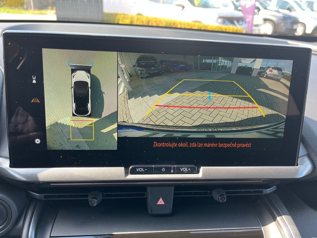 Toyota C-HR SUV / Terénní 2,0 l 112 kw