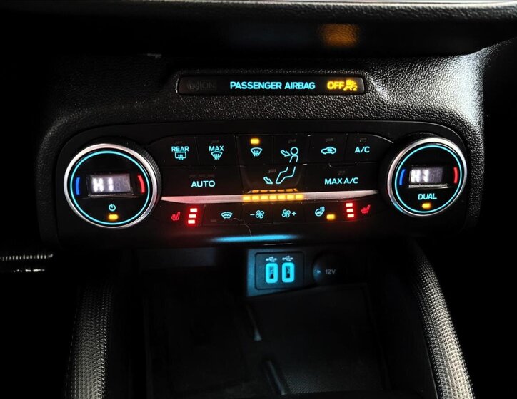 Ford Focus Kombi 1,5 l 88 kw