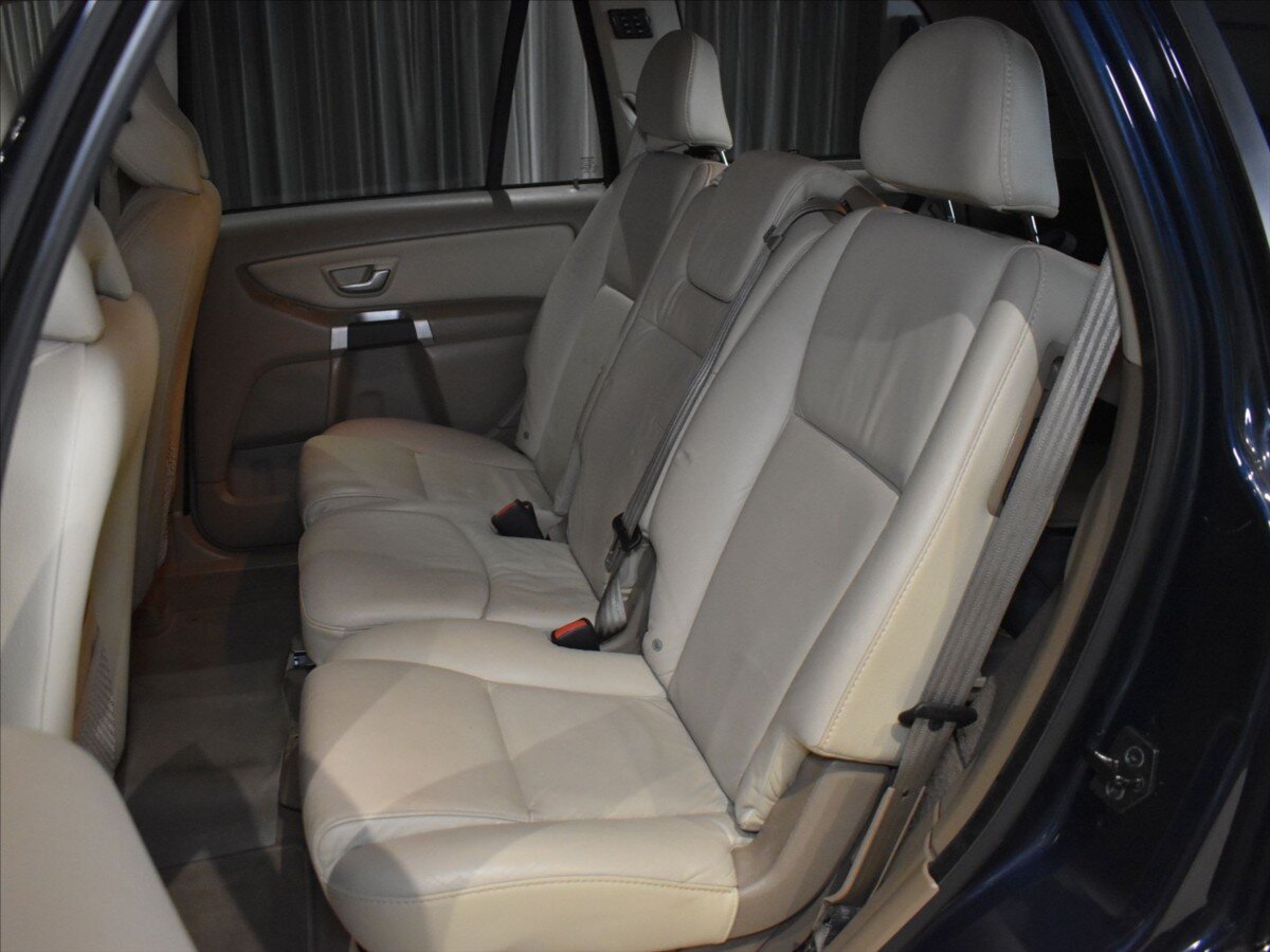 Volvo XC90 SUV / Terénní 2,4 l 147 kw
