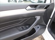 Volkswagen Passat Kombi 1,5 l 110 kw