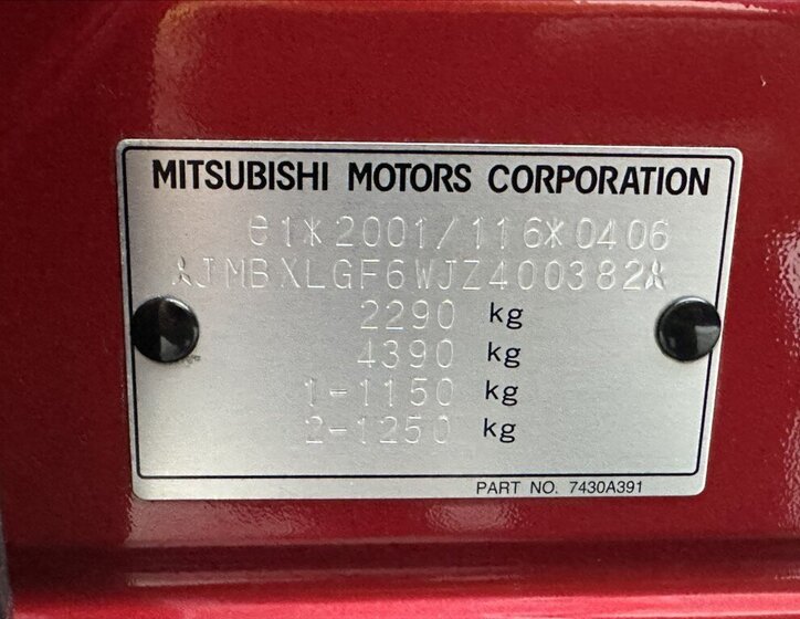 Mitsubishi Outlander SUV / Terénní 2,3 l 110 kw