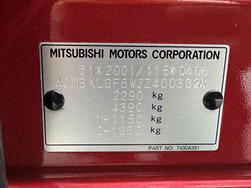 Mitsubishi Outlander SUV / Terénní 2,3 l 110 kw