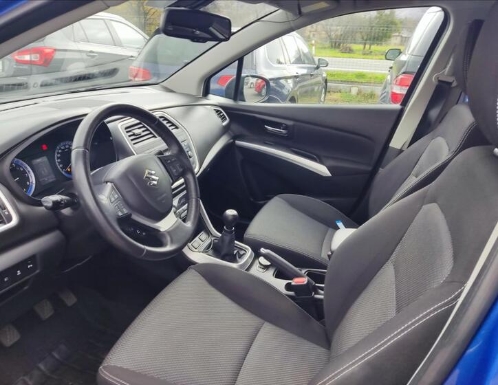 Suzuki SX4 S-Cross 8