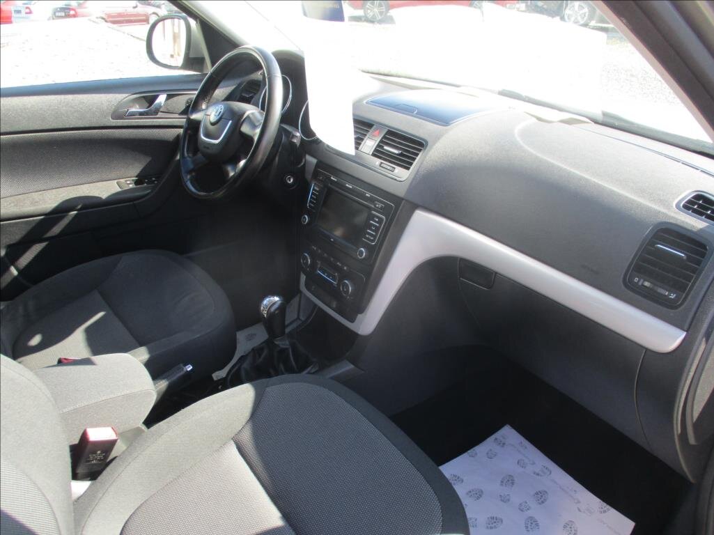 Škoda Yeti SUV / Terénní 1,2 l 77 kw