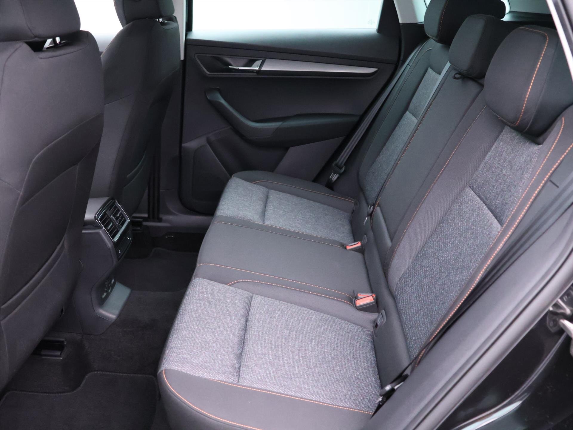 Škoda Karoq SUV / Terénní 999,0 81 kw