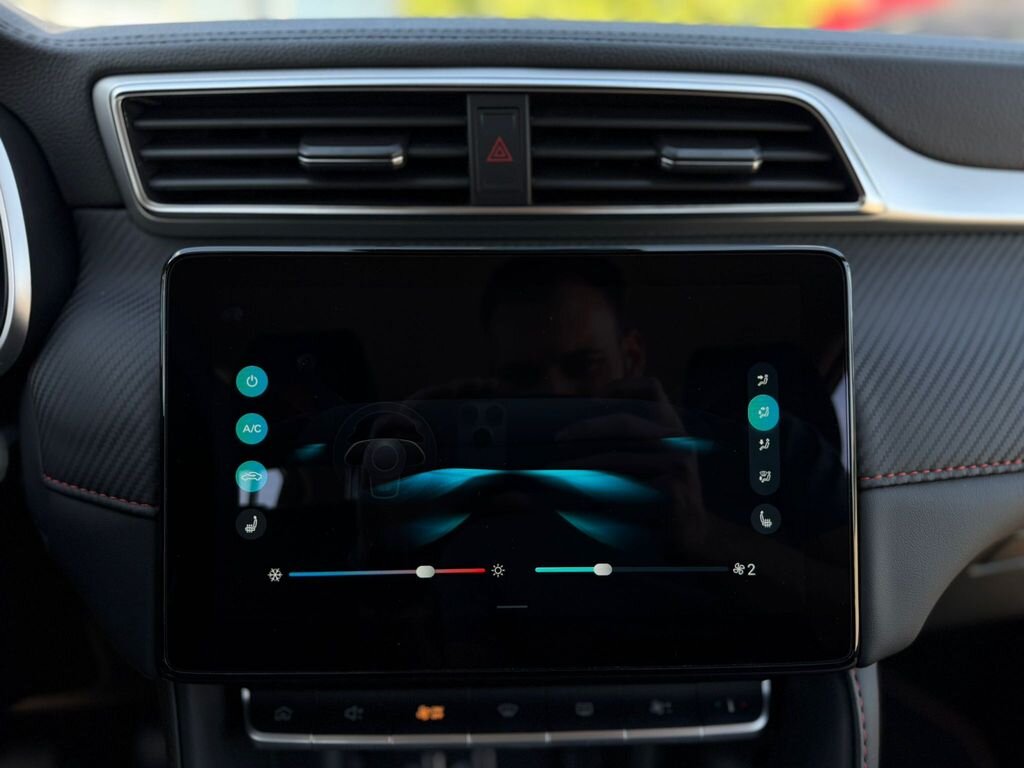 MG ZS SUV / Terénní 1,5 l 78 kw