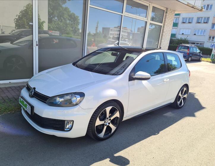 Volkswagen Golf 8
