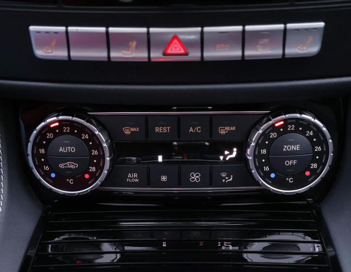 Mercedes-Benz CLS 33