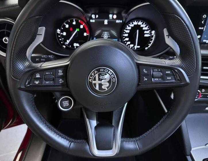 Alfa Romeo Stelvio 18