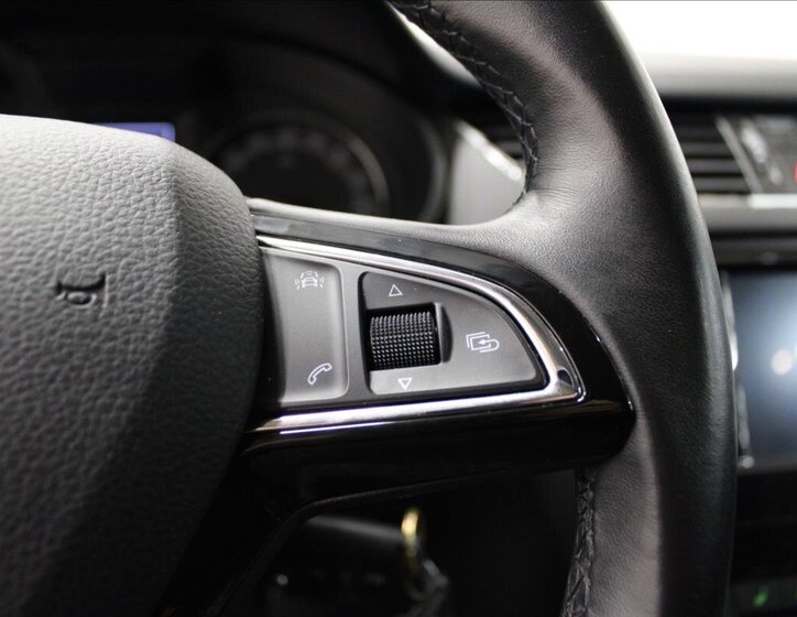 Škoda Octavia Sedan / Limuzína 1,6 l 85 kw