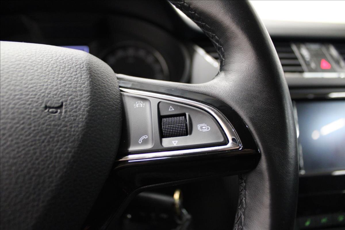 Škoda Octavia Sedan / Limuzína 1,6 l 85 kw