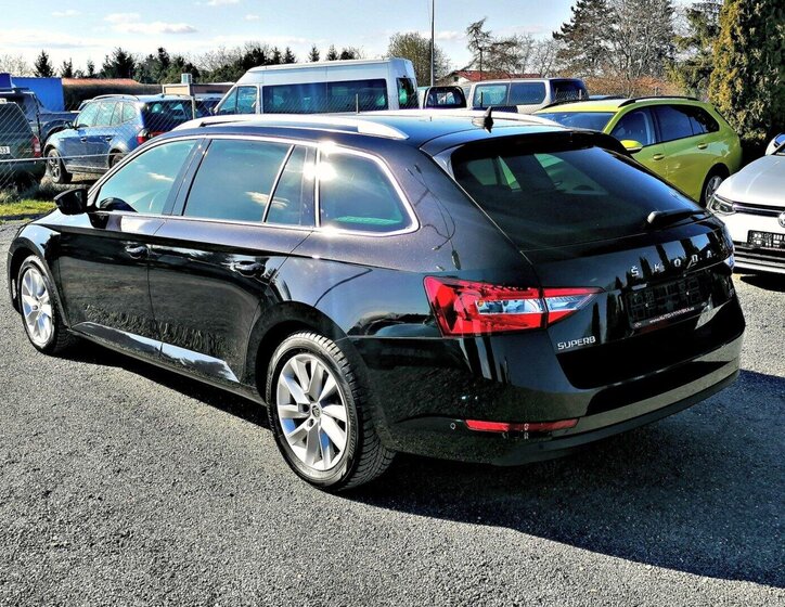 Škoda Superb Kombi 1,4 l 160 kw