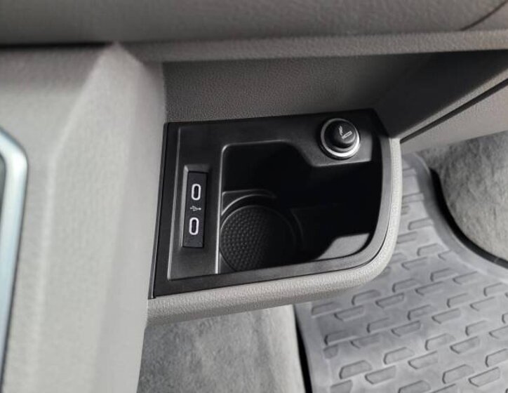 Volkswagen California VAN-Minibus 2,0 l 110 kw