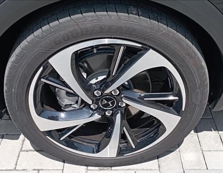 DS Automobiles DS7 34