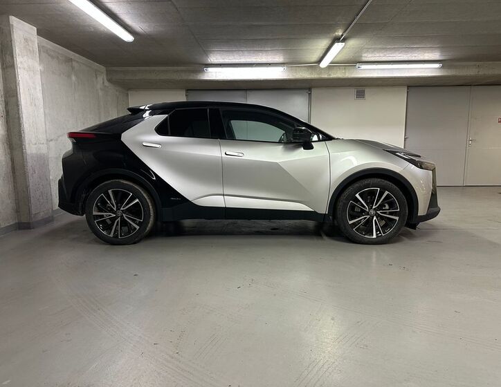 Toyota C-HR 4