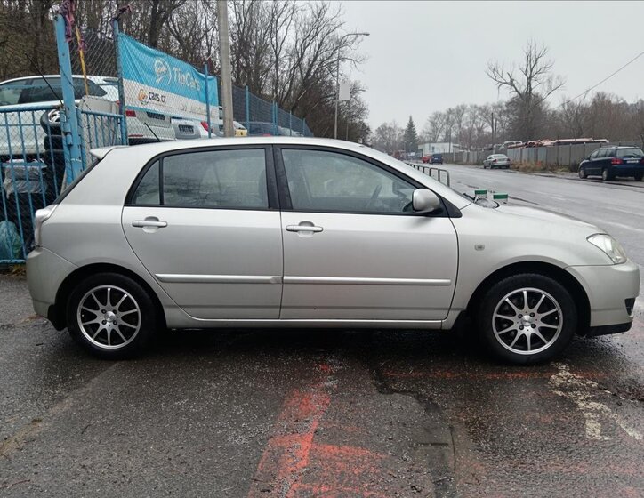 Toyota Corolla Hatchback 1,4 l 66 kw