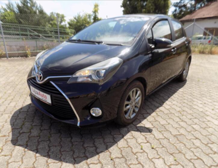Toyota Yaris 8