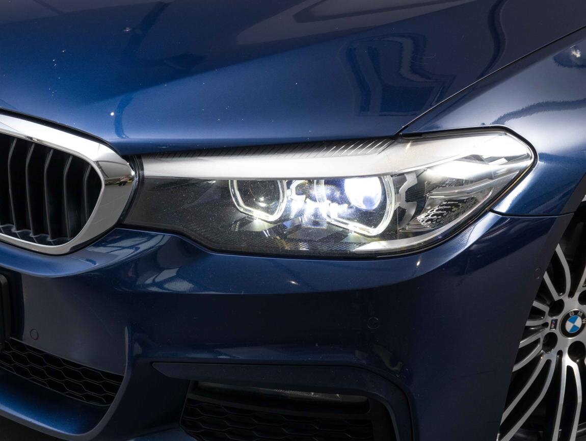 BMW Řada 5 Kombi 3,0 l 195 kw