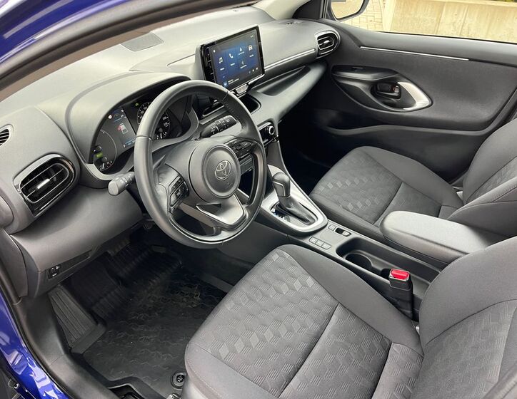 Toyota Yaris 14