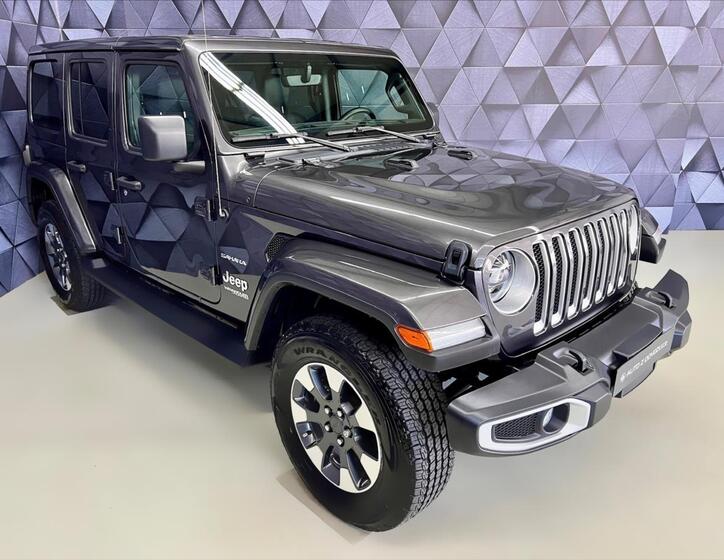 Jeep Wrangler 4