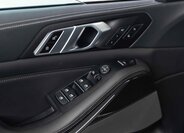 BMW X5 SUV / Terénní 4,4 l 390 kw