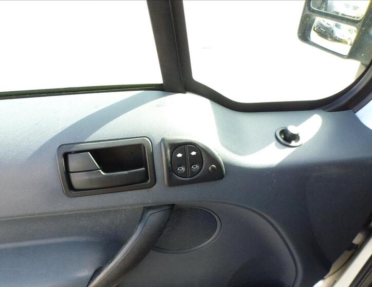 Ford Transit Connect 26