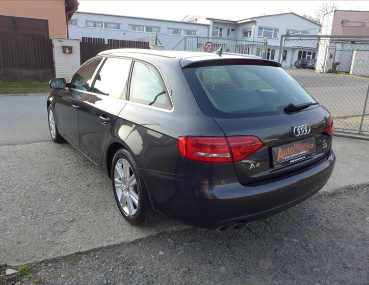 Audi A4 Kombi 2,0 l 105 kw