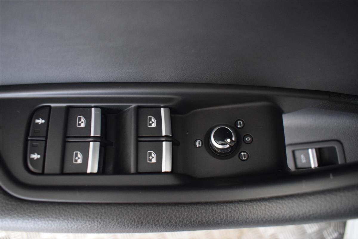 Audi A4 Sedan / Limuzína 2,0 l 140 kw