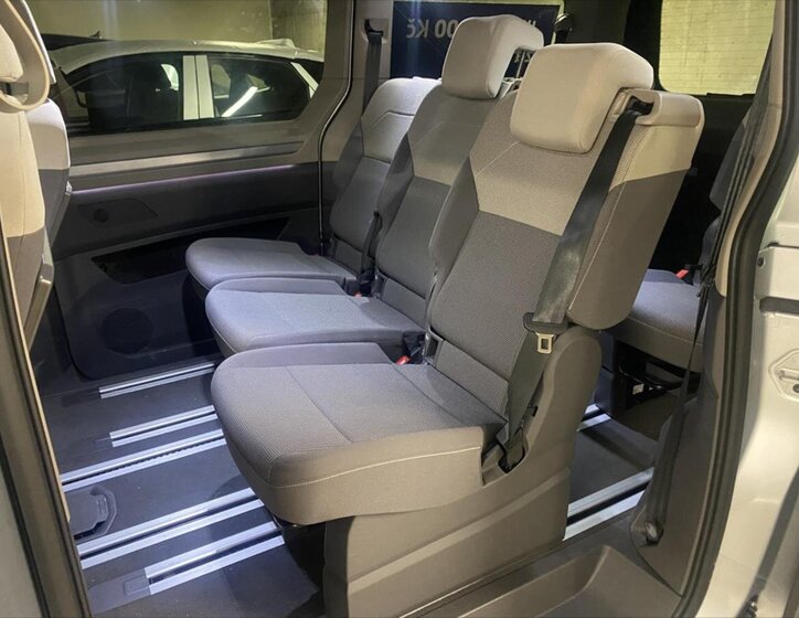 Volkswagen Multivan 7