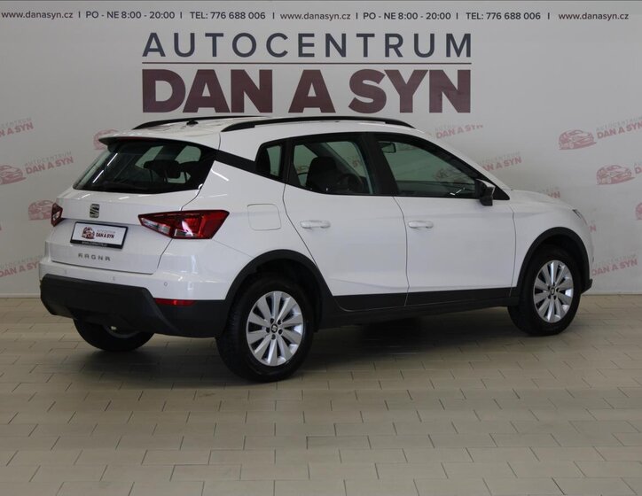 Seat Arona 4