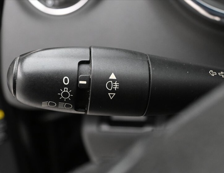 Peugeot 3008 MPV 1,6 l 82 kw