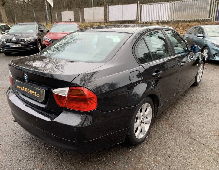 BMW Řada 3 Sedan 2,0 l 90 kw