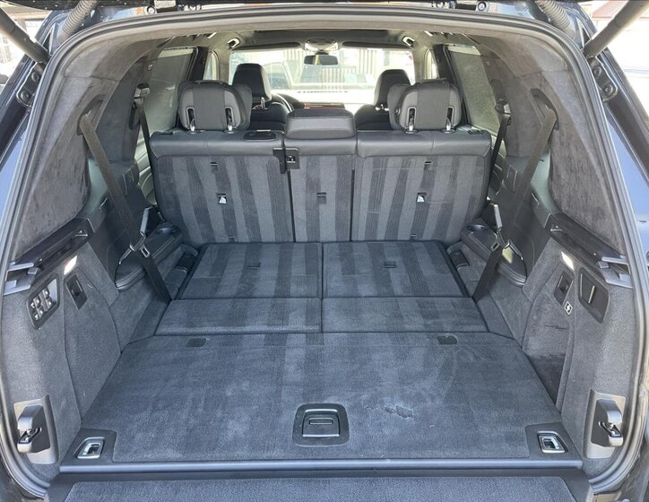 BMW X7 SUV / Terénní 3,0 l 195 kw