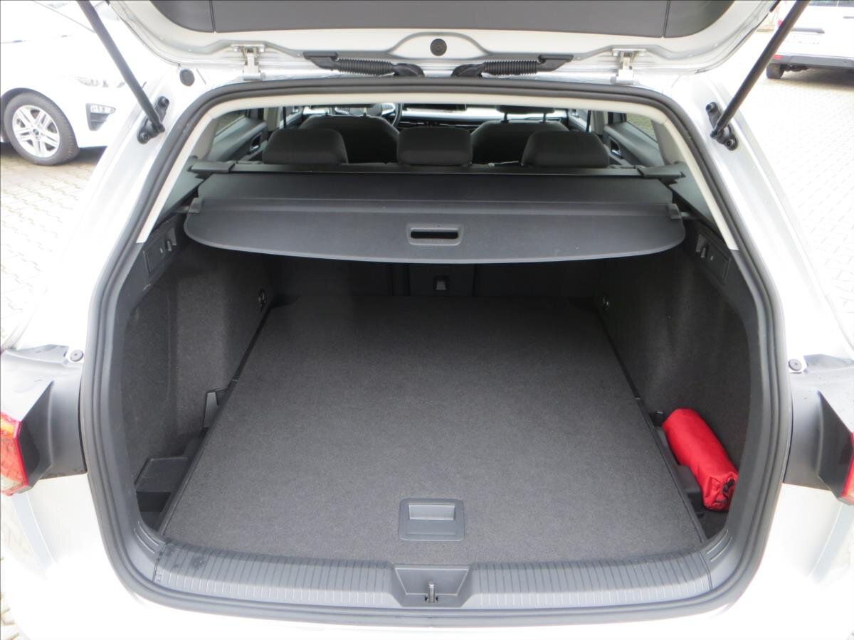 Volkswagen Golf Kombi 1,5 l 110 kw