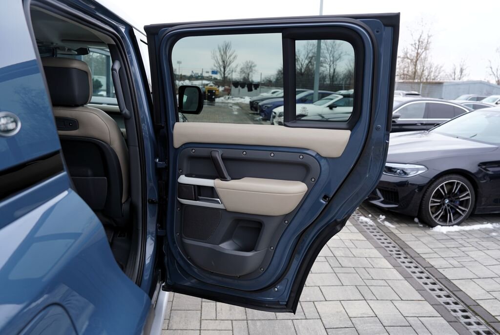 Land Rover Defender SUV 3,0 l 294 kw