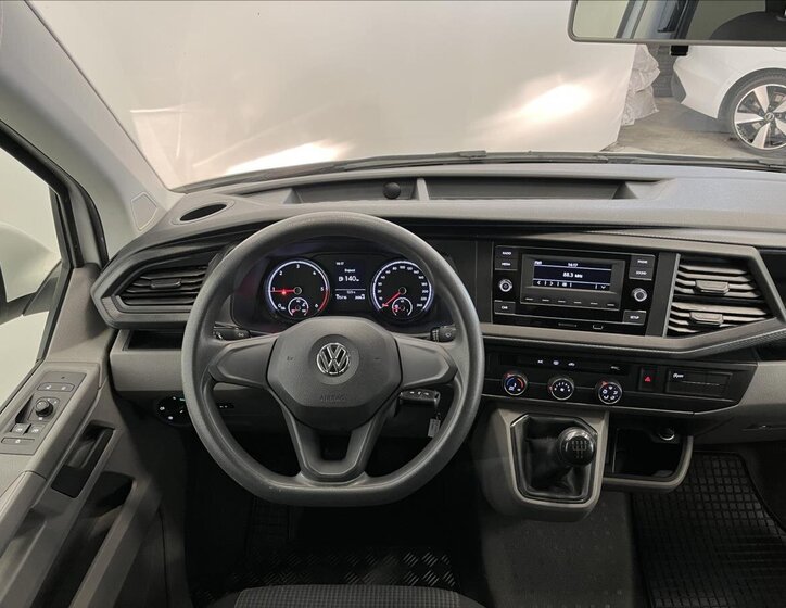 Volkswagen Transporter Kombi 2,0 l 81 kw