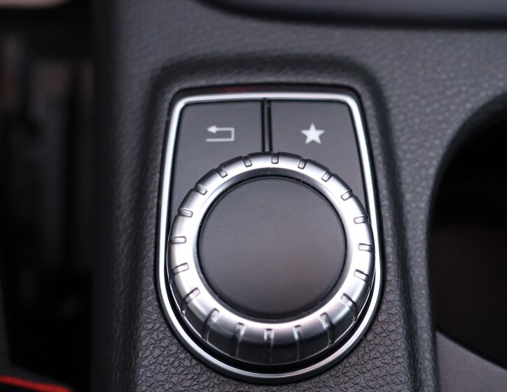 Mercedes-Benz CLA Kombi 2,0 l 155 kw