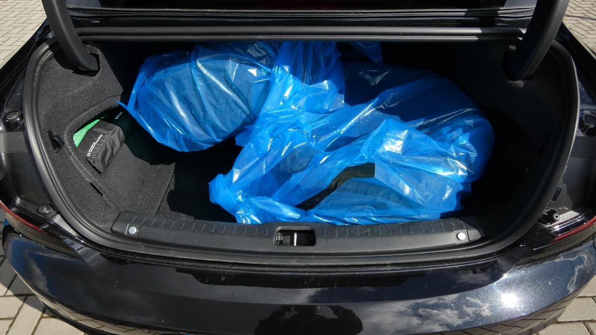 Volvo S90 Sedan / Limuzína 2,0 l 173 kw