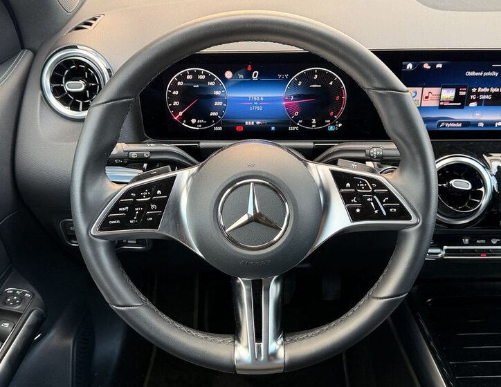 Mercedes-Benz GLA SUV / Terénní 2,0 l 85 kw