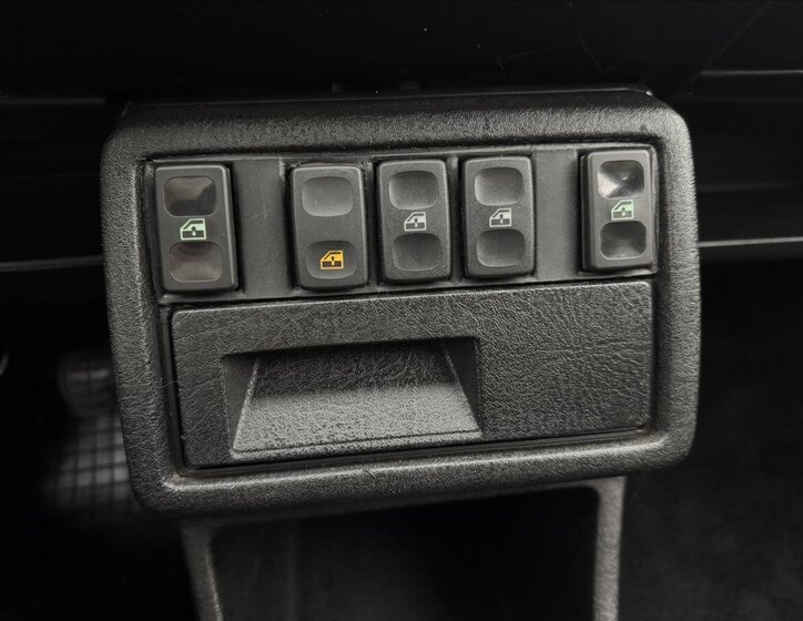 Volkswagen Golf Sedan / Limuzína 1,8 l 79 kw