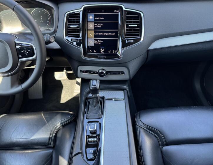 Volvo XC90 15