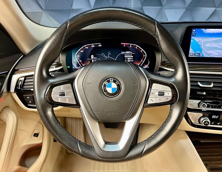 BMW Řada 5 Sedan / Limuzína 3,0 l 250 kw