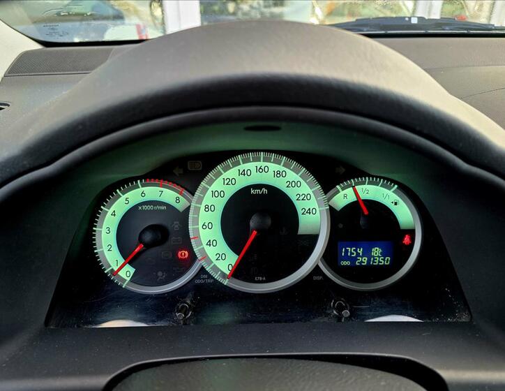 Toyota Corolla Verso 19