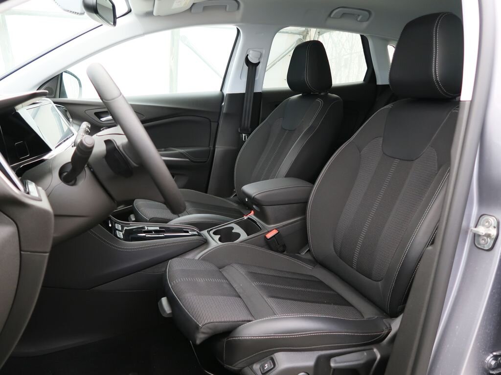 Opel Grandland SUV 1,2 l 96 kw